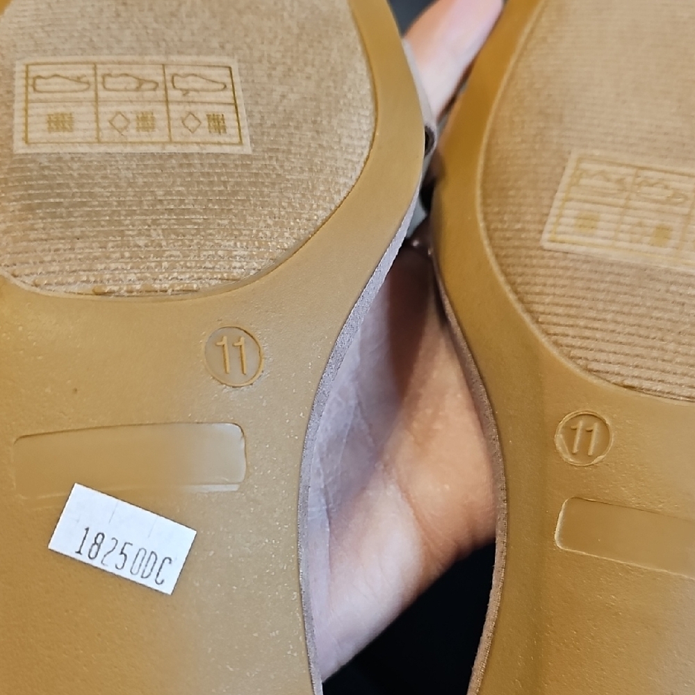 Journee Collection Tan Suede Sandals - Picture 6 of 6